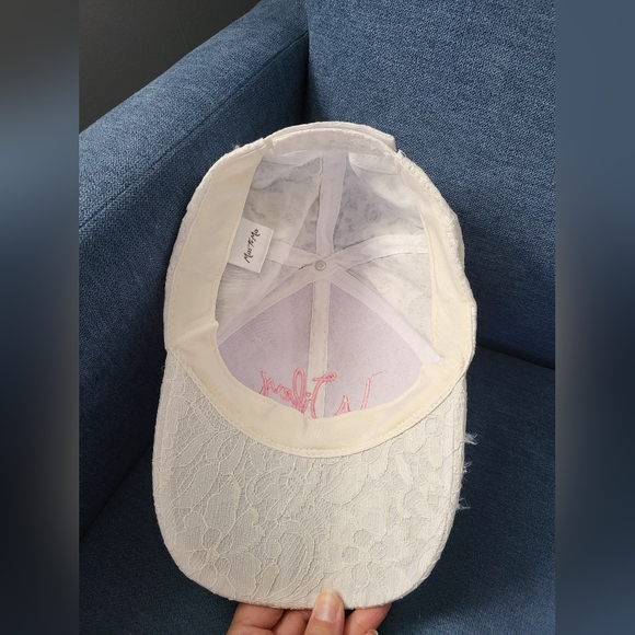 Cute Bridal accessories - Picture 4 of 8